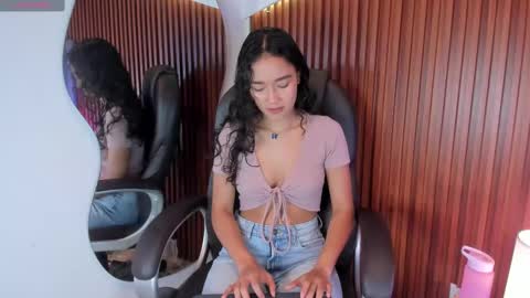 Lyhana Lee online show from October 2025 12:14:02 PM