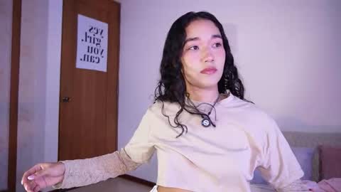 Lyhana Lee online show from November 2025 03:23:01 PM