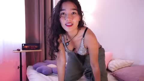 Lyhana Lee online show from December 2025 01:42:01 PM