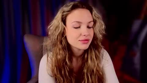 Snapshot of lykava chatting on September 2025 07:03:02 AM simply Eliza online show from September 2025 07:03:02 AM