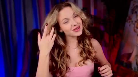 Snapshot of lykava chatting on October 2025 02:14:02 PM simply Eliza online show from October 2025 02:14:02 PM