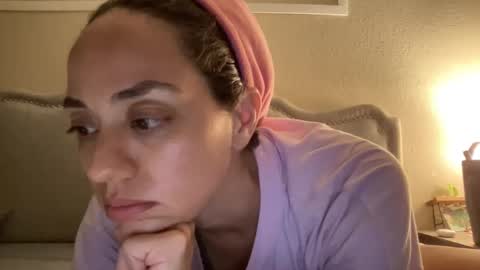 Snapshot of lylajades chatting on September 2025 06:19:02 AM Olivia online show from September 2025 06:19:02 AM