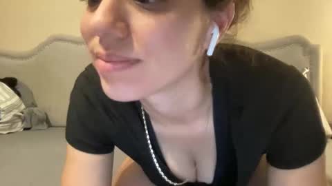 Olivia online show from February 2026 03:54:01 AM