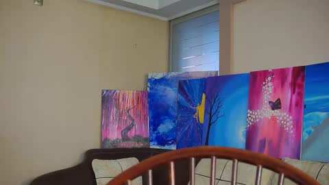 hi im Lyle online show from February 2025 06:19:01 AM