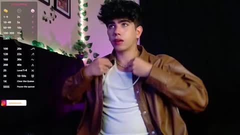 Lyle Bennett Freelance Model online show from January 2025 11:11:01 AM