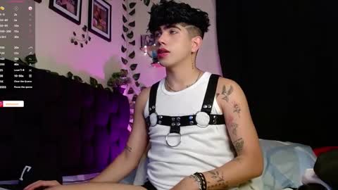 Lyle Bennett Freelance Model online show from February 2025 10:20:02 AM