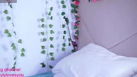 Snapshot of lyly_loveyou chatting on October 2025 05:39:02 AM Lyly online show from October 2025 05:39:02 AM