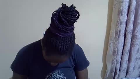 lyn_anna online show from September 2025 08:52:02 AM