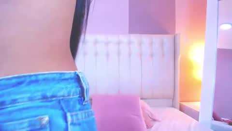 Lyn online show from January 2025 11:11:01 AM