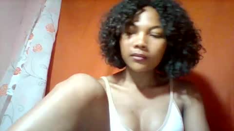 lyndah19 online show from November 2025 11:29:01 PM