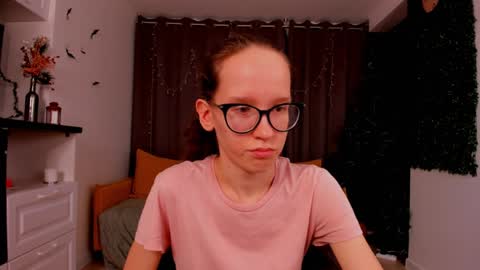 Sara online show from January 2025 02:04:01 AM