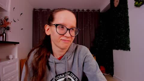 Sara online show from January 2025 10:59:01 PM