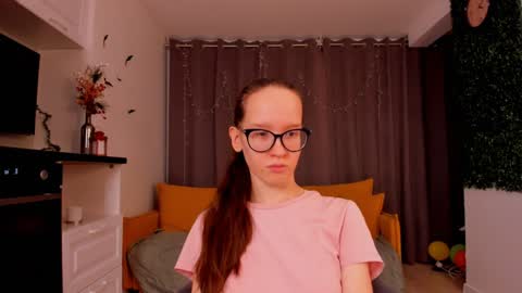 Sara online show from January 2025 04:22:01 PM