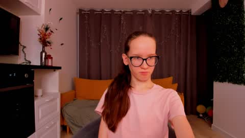 Sara online show from January 2025 07:24:01 PM