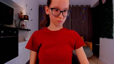 Sara online show from February 2025 07:14:02 PM