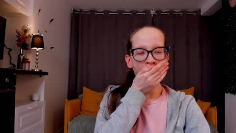 Sara online show from February 2025 11:14:02 PM