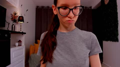 Sara online show from February 2025 01:57:02 AM