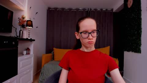 Sara online show from February 2025 10:20:02 PM