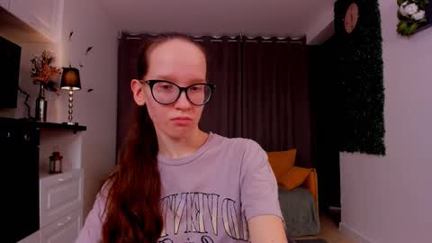 Sara online show from March 2025 10:27:02 PM