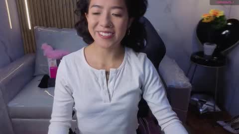 lynn_turner_ online show from February 2026 01:12:02 PM