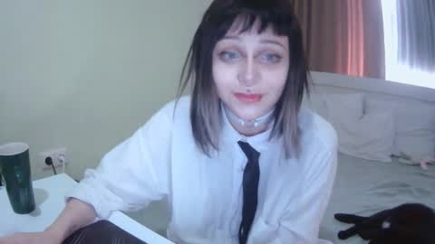 Kira online show from September 2025 10:38:02 AM