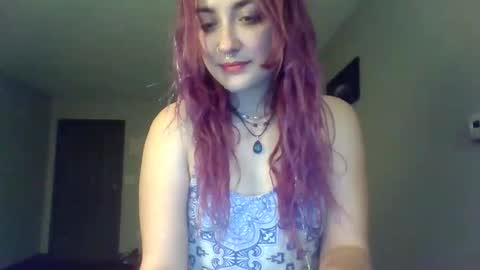 Snapshot of lynnkitten69000 chatting on May 2026 08:40:02 AM Lynn online show from May 2026 08:40:02 AM