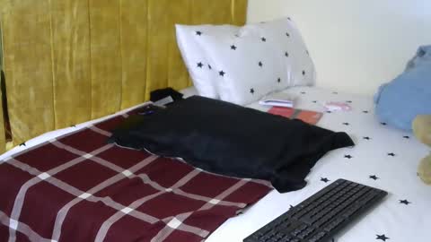 Lyra online show from September 2025 09:21:01 AM