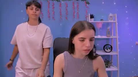 lyra_desire online show from June 2026 06:41:01 PM