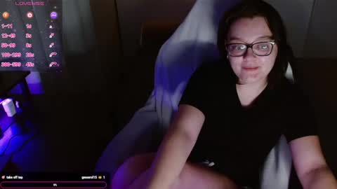 Snapshot of lyrajrose chatting on March 2025 10:27:02 PM Lyra Rose online show from March 2025 10:27:02 PM