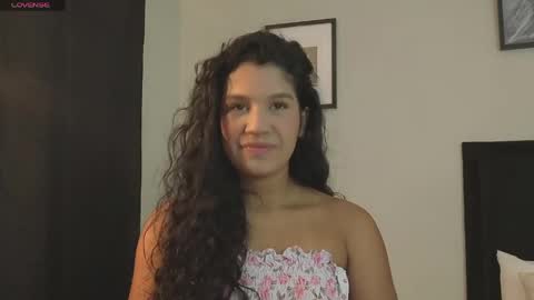 Snapshot of lyriadiamond_ chatting on May 2026 06:48:02 PM Lyria Diamond online show from May 2026 06:48:02 PM