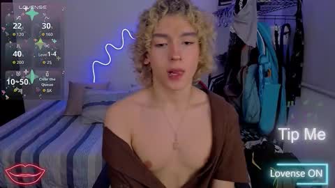 Lyric online show from December 2025 11:23:02 PM