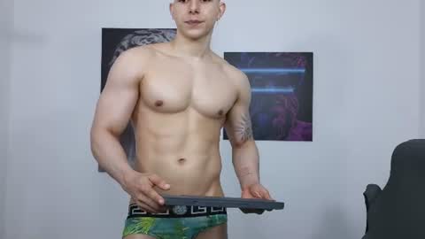 Snapshot of lysan_corv chatting on June 2026 05:05:01 PM Lysan online show from June 2026 05:05:01 PM