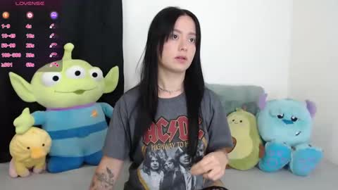 lyshana online show from February 2025 10:28:02 AM