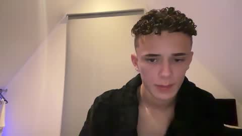 Snapshot of lz_britboy chatting on February 2025 10:26:01 PM NEW Leo lz britboy online show from February 2025 10:26:01 PM