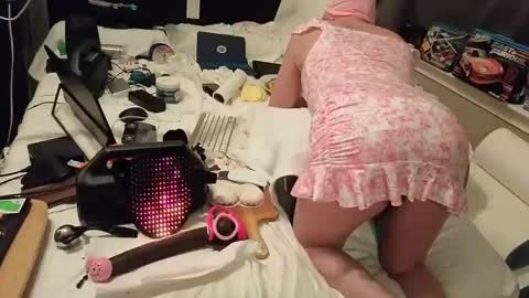 mac1119 online show from December 2025 07:04:02 AM