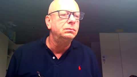 Andy online show from December 2025 02:02:02 PM