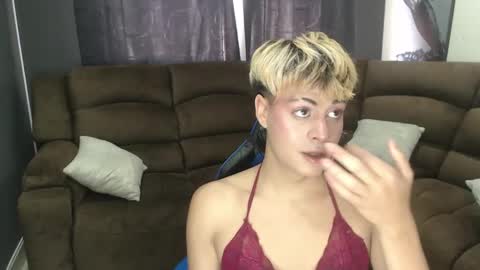 Snapshot of machissex chatting on October 2025 03:19:02 PM machissex online show from October 2025 03:19:02 PM