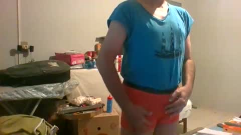 Snapshot of machoalex chatting on May 2026 06:40:01 AM MACHOLIVRE online show from May 2026 06:40:01 AM