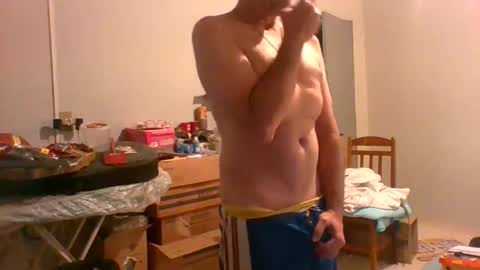 Snapshot of machoalex chatting on June 2026 05:08:01 AM MACHOLIVRE online show from June 2026 05:08:01 AM