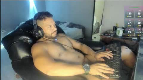 Snapshot of machohandsome chatting on April 2026 12:10:01 PM Javier papichulo master how do you want online show from April 2026 12:10:01 PM