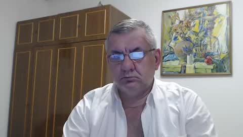 Macho online show from December 2024 07:01:01 PM