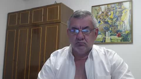 Macho online show from December 2024 08:04:01 PM