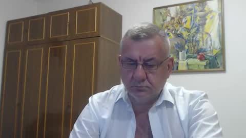 Macho online show from September 2025 04:40:02 PM