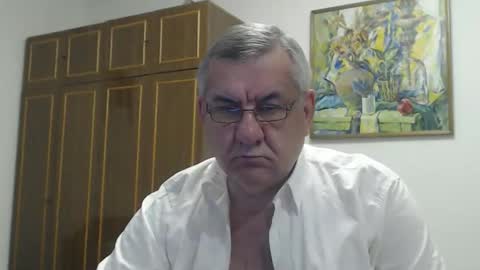 Macho online show from November 2025 07:03:03 PM