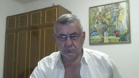 Macho online show from December 2025 09:42:01 PM
