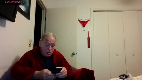 mackdocc001 online show from April 2026 11:15:02 AM