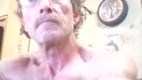 Snapshot of mackdog1369 chatting on October 2025 10:50:01 AM mackdog1369 online show from October 2025 10:50:01 AM