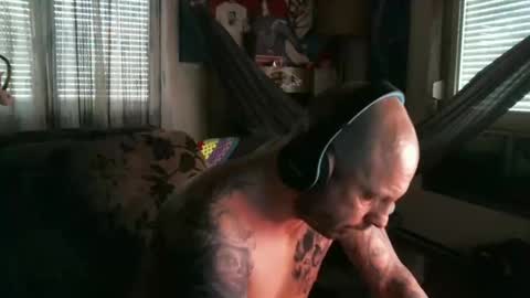 Manuel online show from February 2025 09:05:02 AM