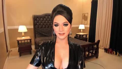 Alison Kloss online show from December 2024 11:19:01 PM