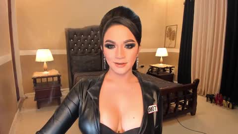 Alison Kloss online show from March 2025 11:49:01 PM
